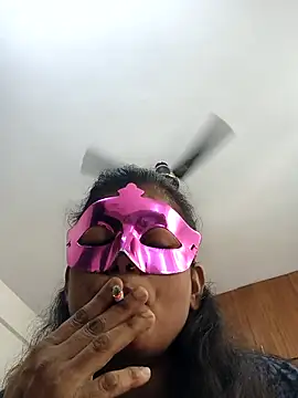 your chandni04 online show from 11/10/25, 07:40