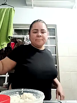 Snapshot of Miss_Adriana01 chatting on 09/13/25, 01:38 Miss Adriana01 online show from 09/13/25, 01:38