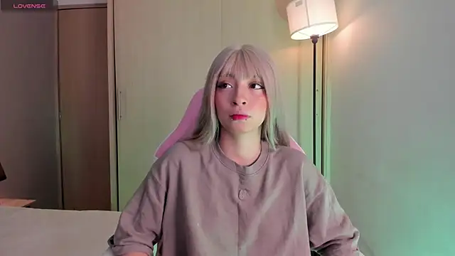 Snapshot of EmystarX chatting on 06/05/26, 11:10 EmystarX online show from 06/05/26, 11:10