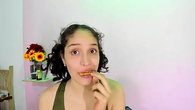 TeensNews18 online show from 10/08/25, 01:58