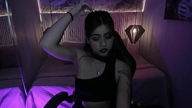 Julieth brown  online show from 03/06/26, 08:16