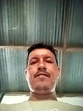 colombiano198720 online show from 09/21/25, 04:08