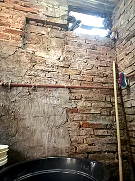 bebecam2002 online show from 09/18/25, 05:04