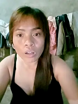 Maymay0033 online show from 10/19/25, 06:47