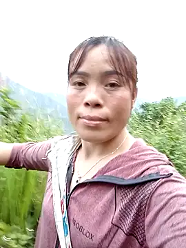 Maymay0033 online show from 10/27/25, 10:08