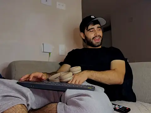 zack sullivan22 online show from 12/03/25, 07:27