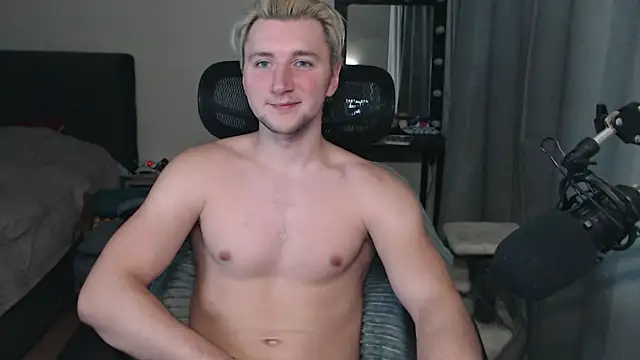 Snapshot of Elvin_Vaenight chatting on 10/10/25, 12:31 Elvin Vaenight online show from 10/10/25, 12:31