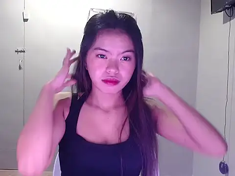 nathalie x online show from 10/31/25, 03:24