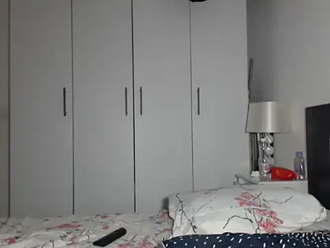 petite danielle online show from 10/01/25, 11:00