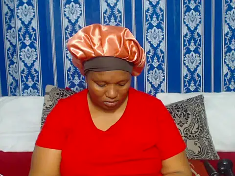 JUICEYLIPS333 online show from 11/20/25, 06:13