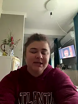 Snapshot of AliceCurlyX chatting on 11/29/25, 10:18 AliceCurlyX online show from 11/29/25, 10:18