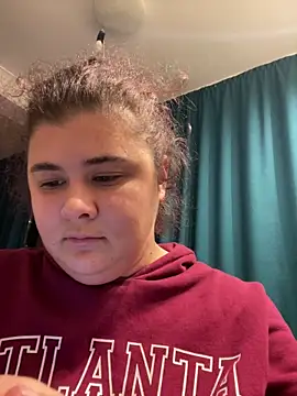 Snapshot of AliceCurlyX chatting on 12/01/25, 10:37 AliceCurlyX online show from 12/01/25, 10:37