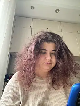 Snapshot of AliceCurlyX chatting on 01/08/26, 09:00 AliceCurlyX online show from 01/08/26, 09:00