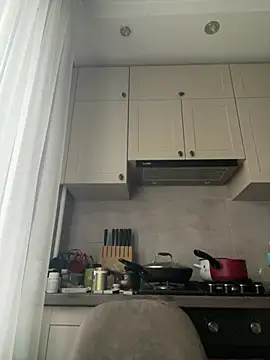 Snapshot of AliceCurlyX chatting on 02/14/26, 09:39 AliceCurlyX online show from 02/14/26, 09:39