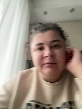 Snapshot of AliceCurlyX chatting on 02/18/26, 11:50 AliceCurlyX online show from 02/18/26, 11:50