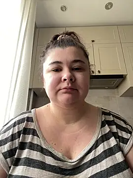 Snapshot of AliceCurlyX chatting on 03/02/26, 09:05 AliceCurlyX online show from 03/02/26, 09:05