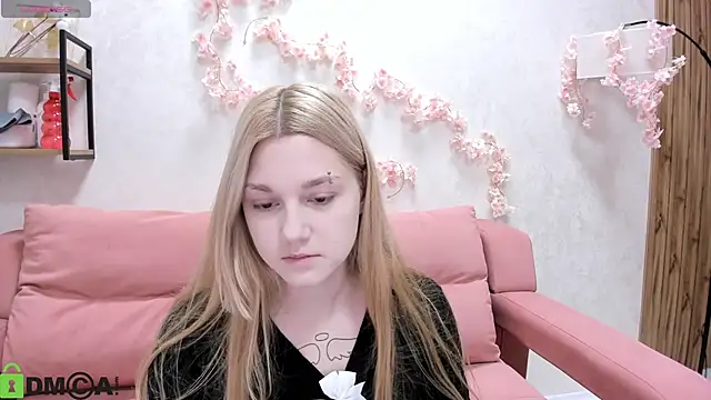 Sylvia Ortiz online show from 09/15/25, 08:03