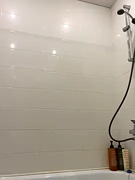 Snapshot of C8ETO4KA chatting on 09/15/25, 11:21 C8ETO4KA online show from 09/15/25, 11:21