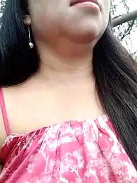 lusy-00 online show from 02/15/26, 03:14