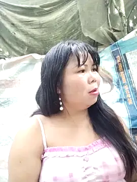 Snapshot of lusy-00 chatting on 07/20/26, 10:39 lusy-00 online show from 07/20/26, 10:39