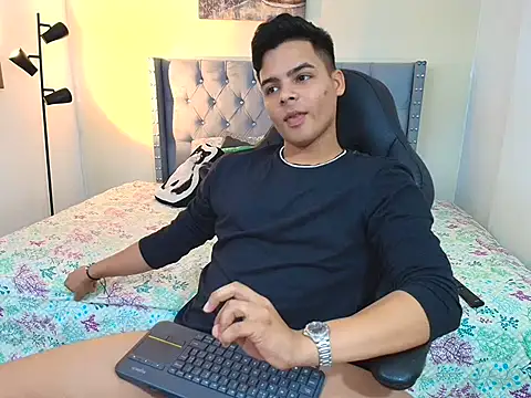 stewart mateo  online show from 09/20/25, 03:07