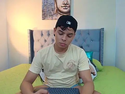 stewart mateo  online show from 10/04/25, 01:58