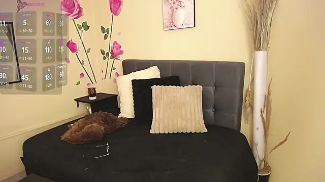 BrendaRojas  online show from 11/29/25, 01:58