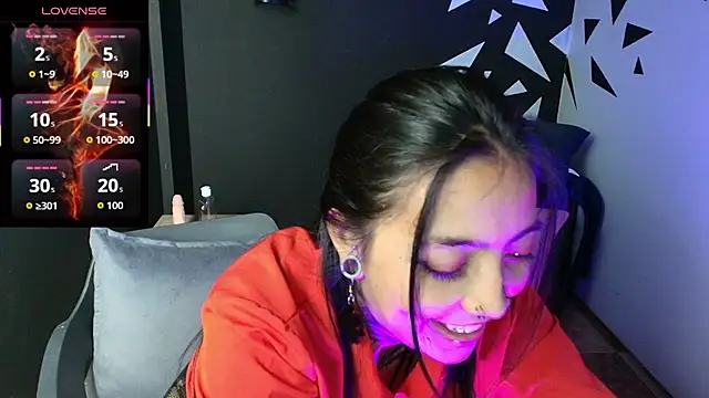 LiaMonroee  online show from 10/20/25, 12:05