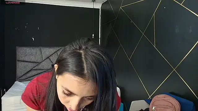 LiaMonroee  online show from 10/27/25, 12:20