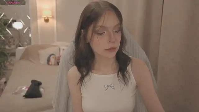 claire bennett online show from 09/11/25, 11:27