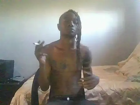 Snapshot of Nykho17 chatting on 10/02/25, 11:39 Nykho17 online show from 10/02/25, 11:39