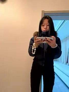 jingjing005 online show from 01/18/26, 08:51