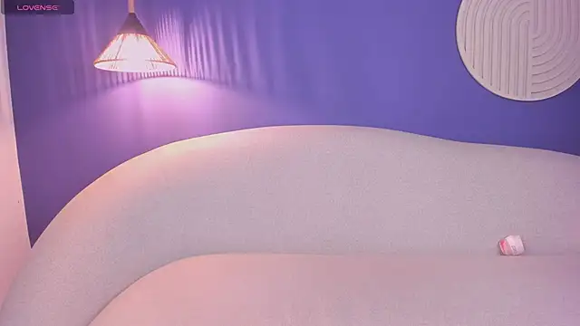 Snapshot of Lunita_naughty chatting on 06/13/26, 03:32 Lunita naughty online show from 06/13/26, 03:32