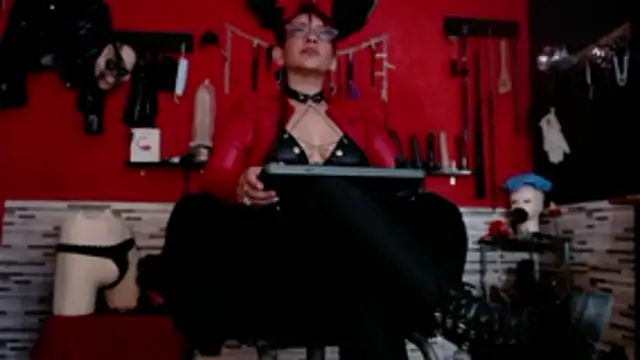 Miss Mirandaa online show from 10/21/25, 11:16