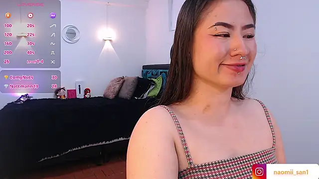Snapshot of naomii_san chatting on 09/18/25, 09:39 naomii san online show from 09/18/25, 09:39