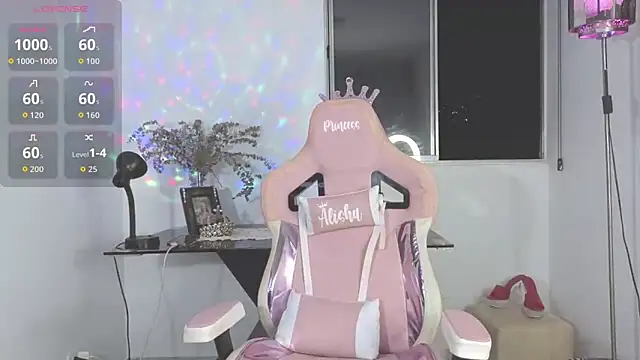 isabella pearl  online show from 03/04/26, 02:17