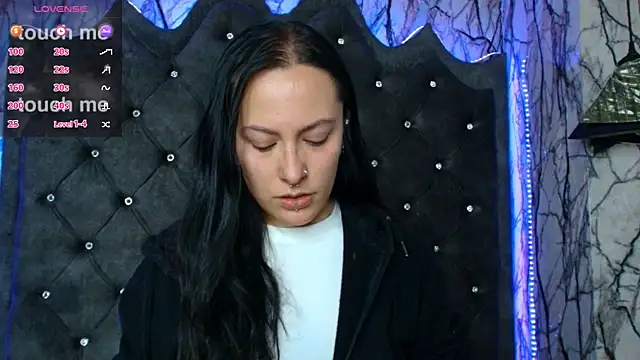 Zami Escobar of online show from 09/08/25, 07:02