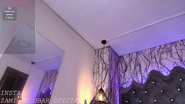 Zami Escobar of online show from 04/21/26, 05:28