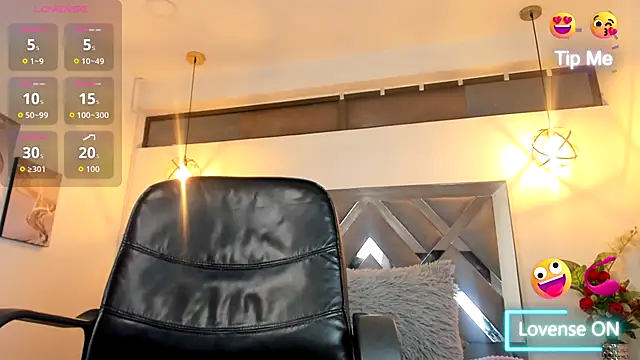 Candy Hott7 online show from 10/07/25, 08:39