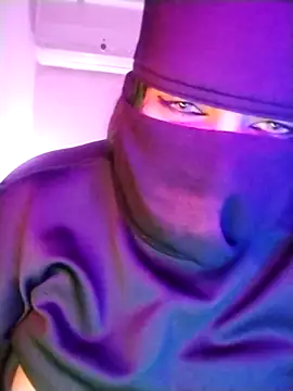 lilyan12 online show from 03/18/26, 11:52