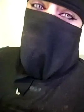 lilyan12 online show from 04/01/26, 10:40