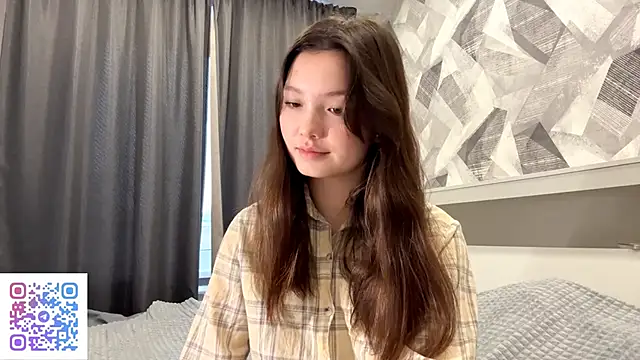 KiraVelvet online show from 11/09/25, 09:18