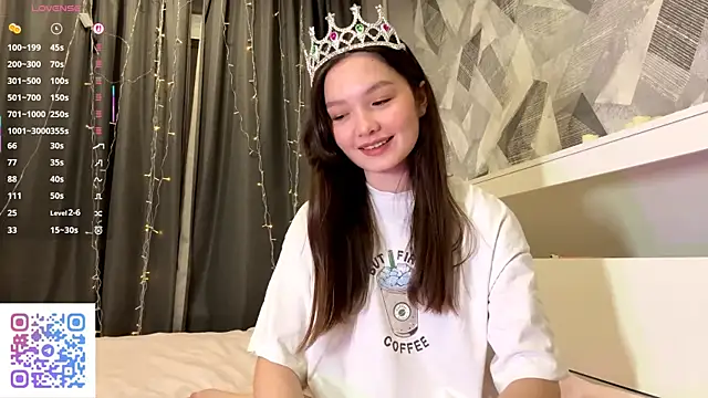 KiraVelvet online show from 01/08/26, 04:31