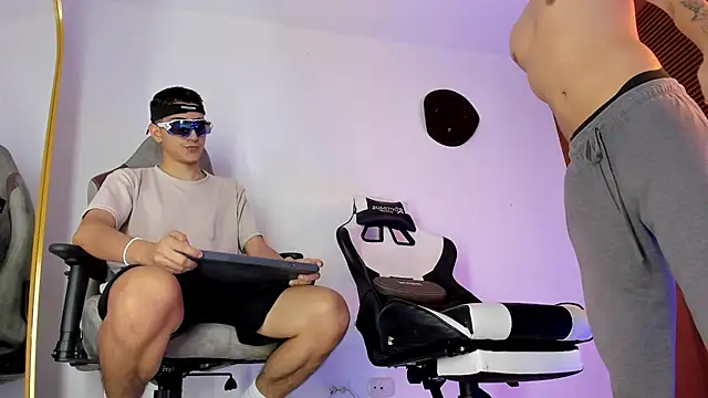 sotooliver3 online show from 09/26/25, 08:24