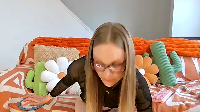 annadelrae444 online show from 04/24/26, 01:46