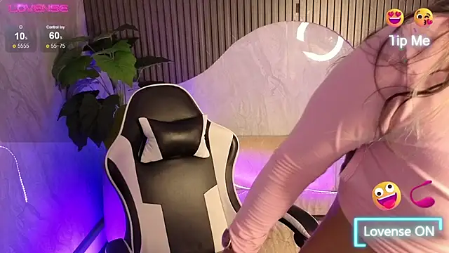 SamyKiuler TP online show from 11/18/25, 08:35