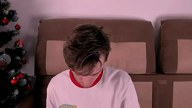 spider    man online show from 12/17/25, 04:35