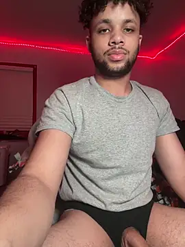 Snapshot of Troydaddy578 chatting on 12/19/25, 07:04 Troydaddy578 online show from 12/19/25, 07:04