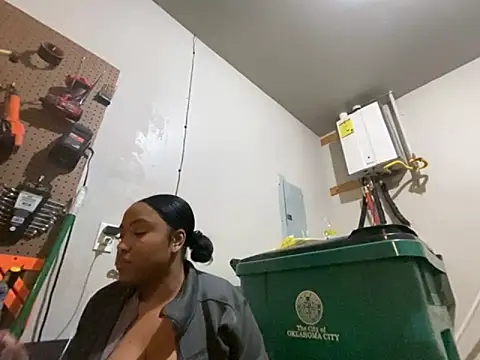 princesslivv online show from 11/13/25, 02:10