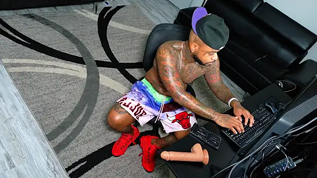 SLANGONDEMHOES online show from 12/14/25, 04:23